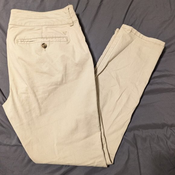 Size 12 - Short - American Eagle - Stretch - Skinny - Picture 1 of 7